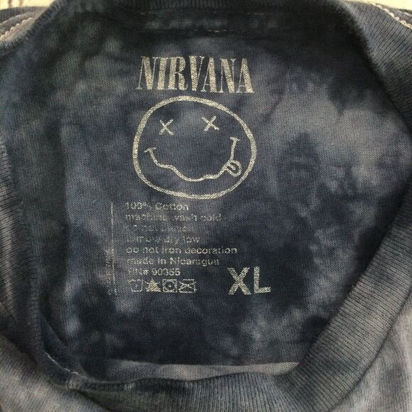 Nirvana T-Shirt Men’s Size XL Blue Nevermind Tie-Dyed Graphic Tee - Picture 5 of 9